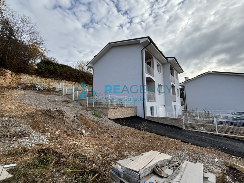 Immagine 1 di Casa bifamiliare in vendita  in via ca martina a Zovencedo