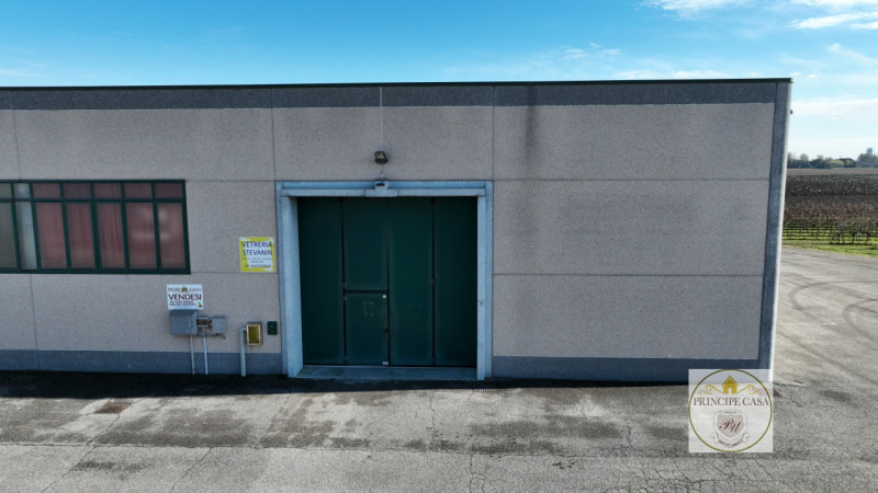 Immagine 10 di Capannone industriale in vendita  in Via Correr a Casale Di Scodosia