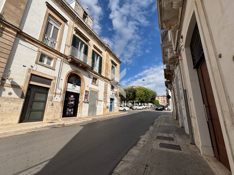 Immagine 2 di Casa indipendente in vendita  in Via Armando Diaz a Martina Franca