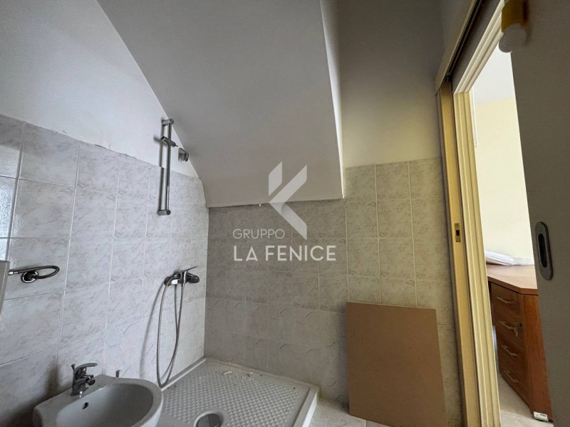 Immagine 16 di Casa indipendente in vendita  in Via Armando Diaz a Martina Franca