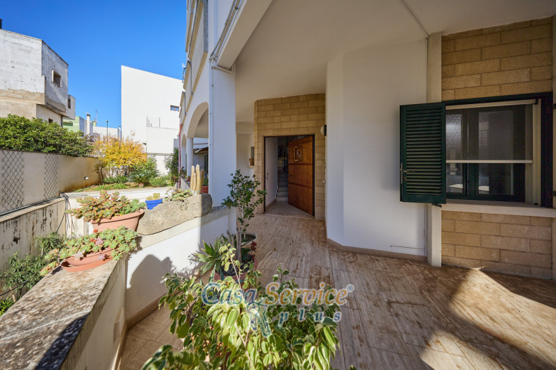 Immagine 3 di Attico in vendita  in Via Vespucci a Galatone