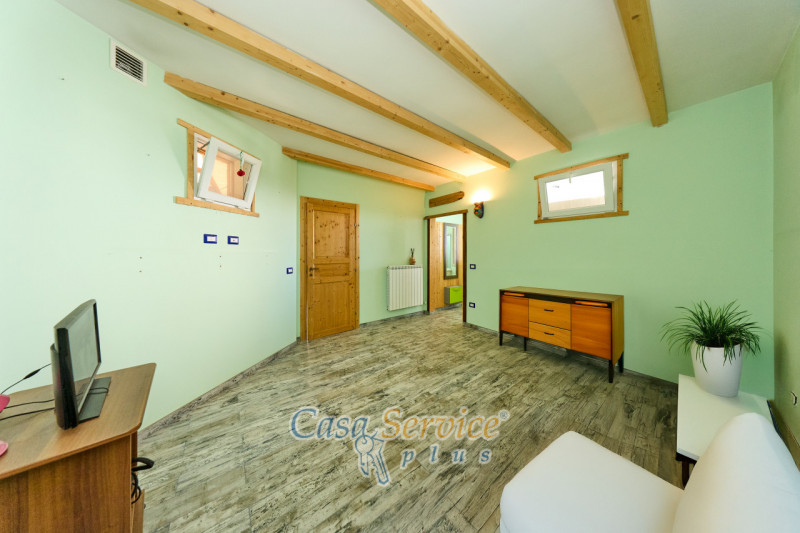 Immagine 11 di Attico in vendita  in Via Vespucci a Galatone