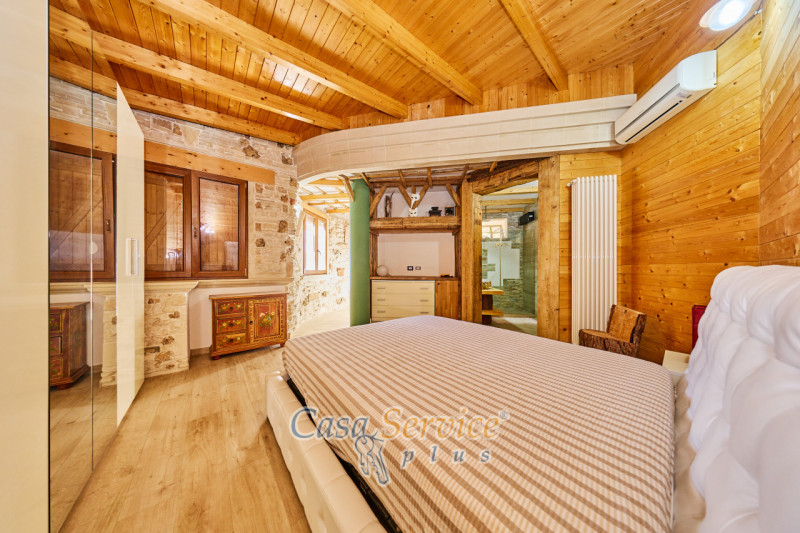 Immagine 13 di Attico in vendita  in Via Vespucci a Galatone