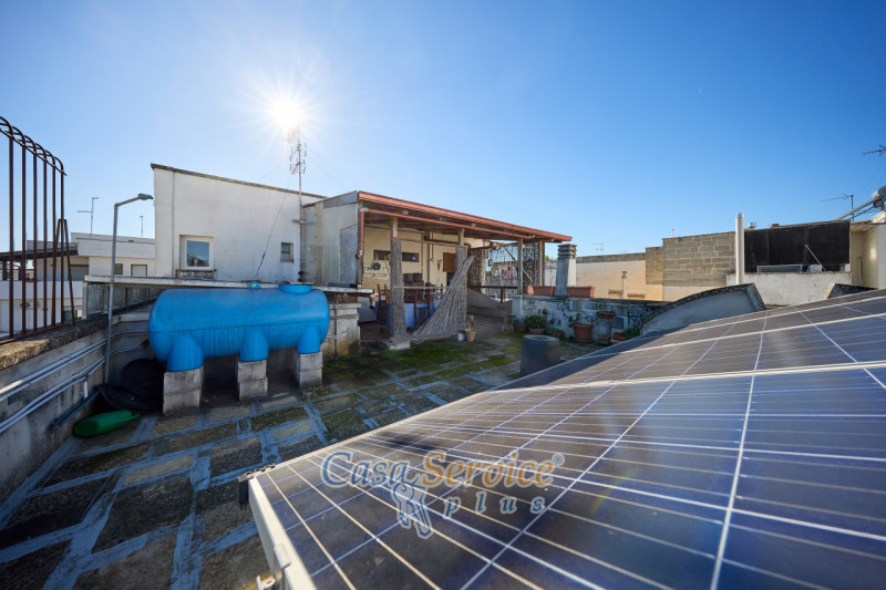 Immagine 24 di Attico in vendita  in Via Vespucci a Galatone