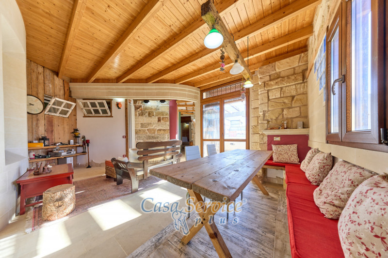 Immagine 26 di Attico in vendita  in Via Vespucci a Galatone