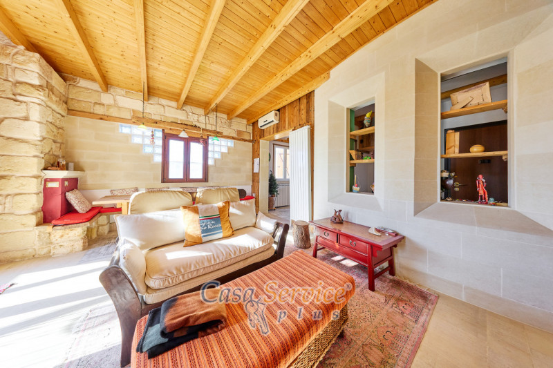 Immagine 28 di Attico in vendita  in Via Vespucci a Galatone