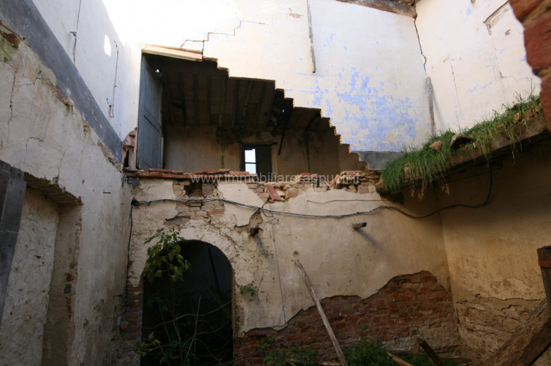 Immagine 16 di Rustico / casale in vendita  a Asciano