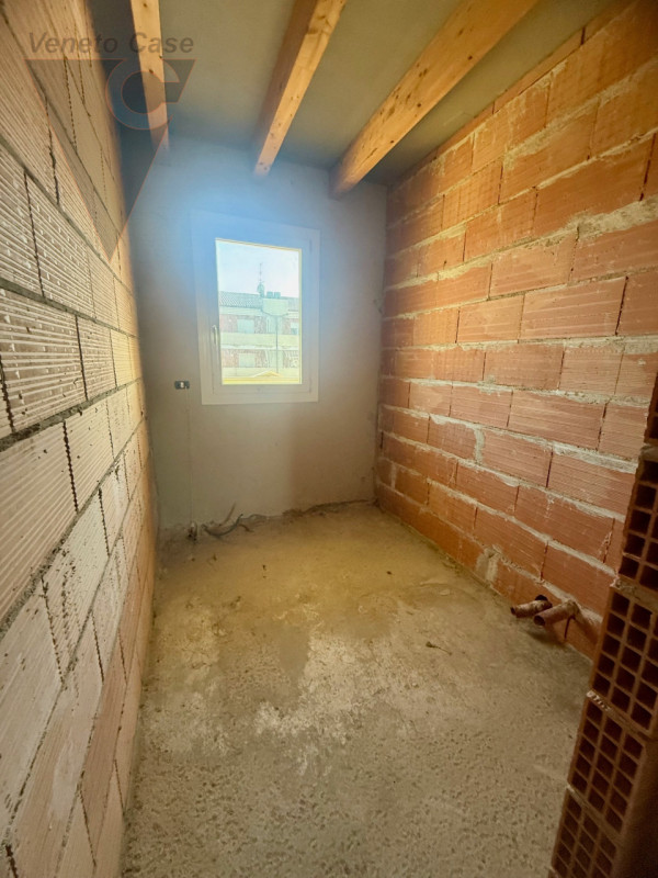 Immagine 19 di Villetta a schiera in vendita  a Legnaro