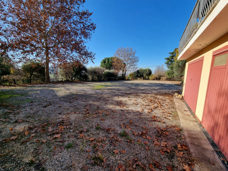 Immagine 7 di Attività commerciale in vendita  in piazzale orlandino calaon a Vo