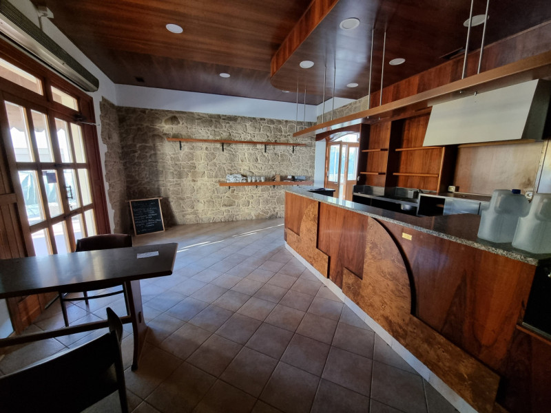 Immagine 17 di Attività commerciale in vendita  in piazzale orlandino calaon a Vo