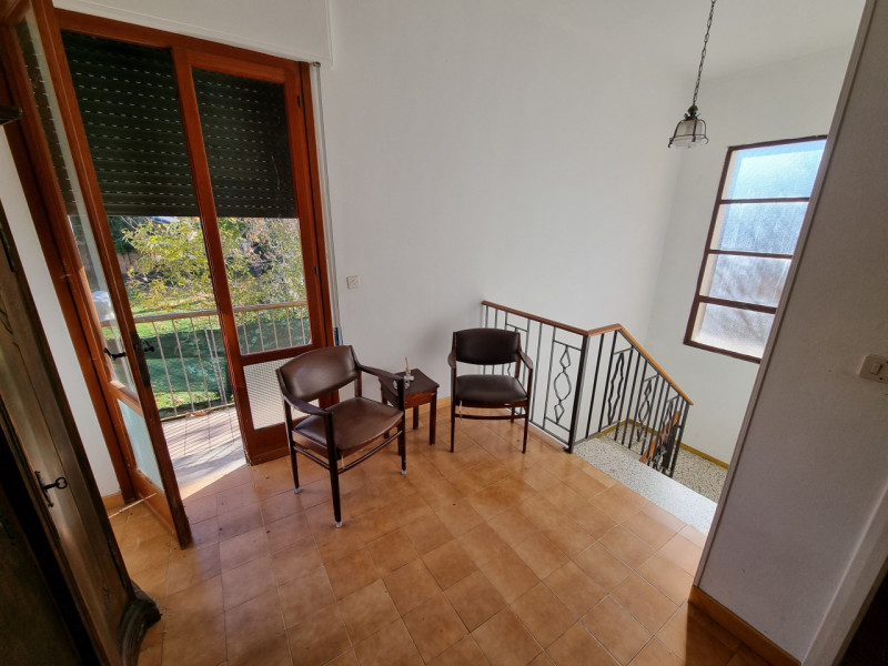 Immagine 28 di Attività commerciale in vendita  in piazzale orlandino calaon a Vo