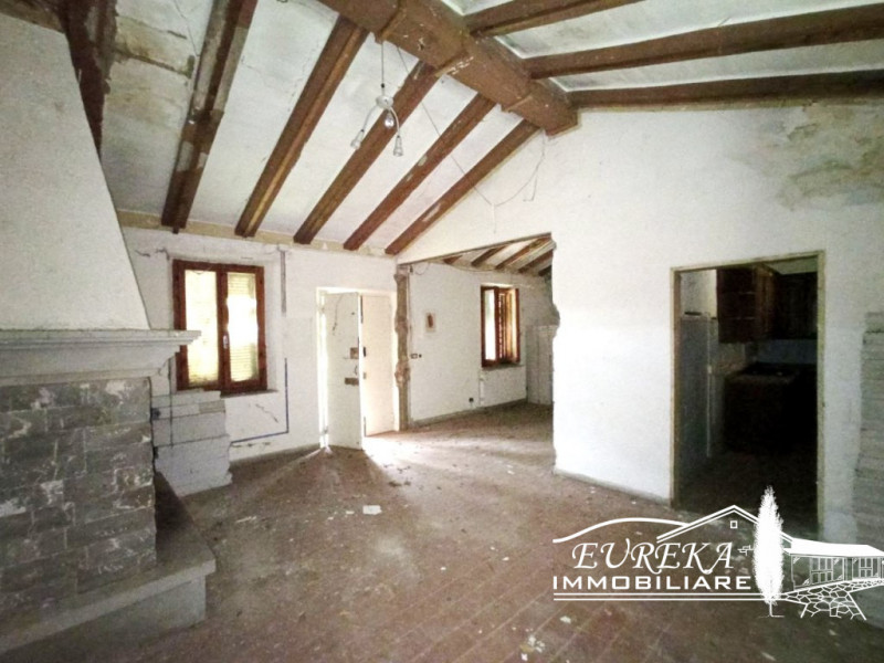 Immagine 5 di Rustico / casale in vendita  a Castiglione Del Lago