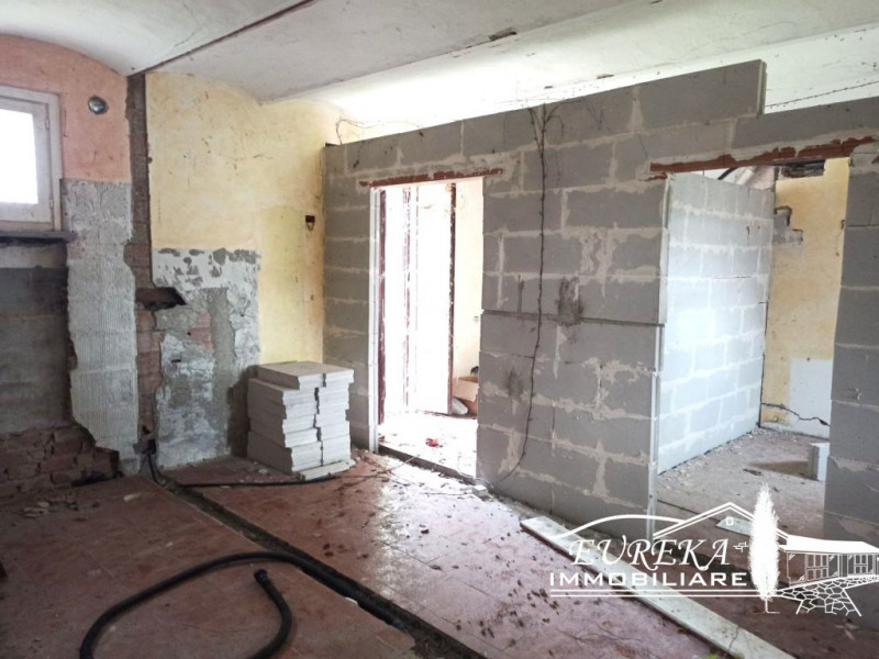 Immagine 6 di Rustico / casale in vendita  a Castiglione Del Lago