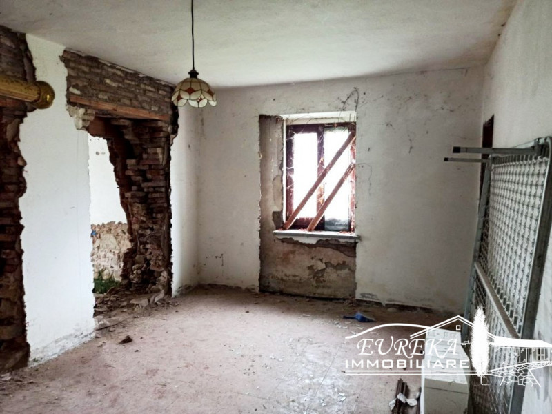 Immagine 8 di Rustico / casale in vendita  a Castiglione Del Lago