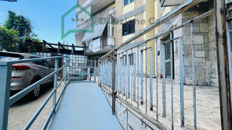 Immagine 2 di Appartamento in vendita  in VIA NAZIONALE DELLE PUGLIE a Casoria