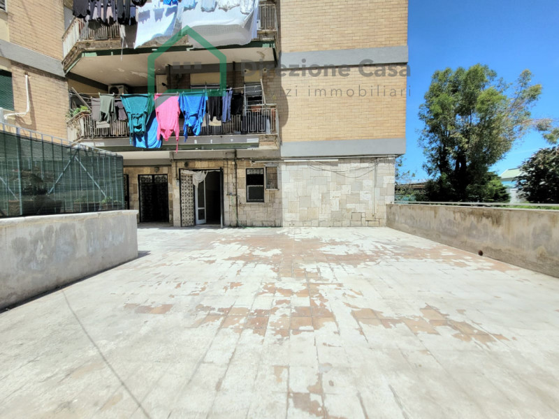 Immagine 4 di Appartamento in vendita  in VIA NAZIONALE DELLE PUGLIE a Casoria