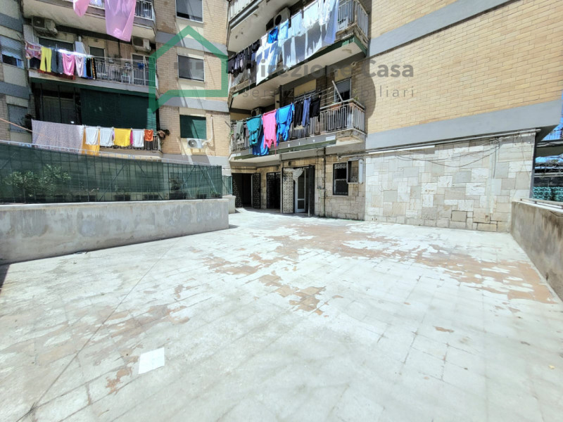 Immagine 7 di Appartamento in vendita  in VIA NAZIONALE DELLE PUGLIE a Casoria