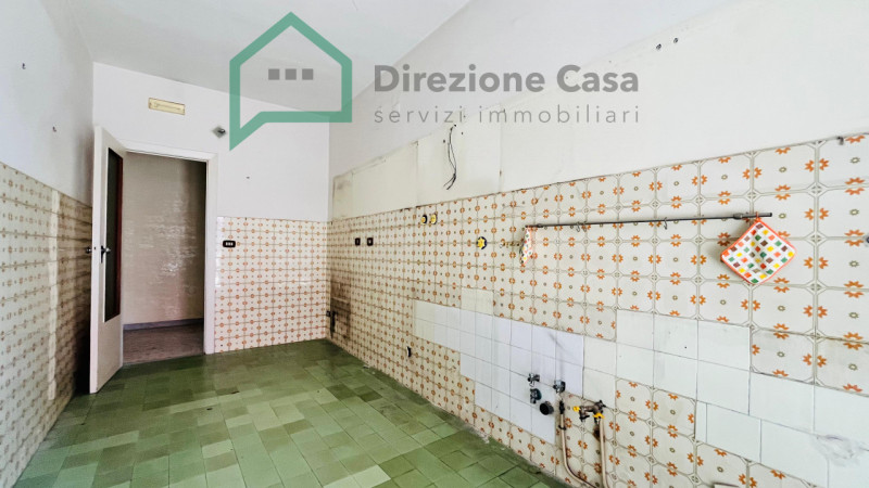 Immagine 15 di Appartamento in vendita  in VIA NAZIONALE DELLE PUGLIE a Casoria
