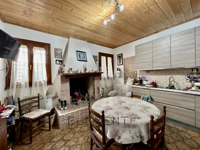 Immagine 3 di Casa indipendente in vendita  in via Franzine a Villa Bartolomea