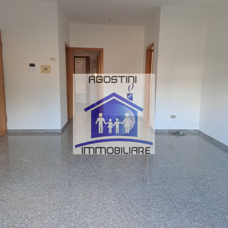 Immagine 8 di Appartamento in vendita  a Ascoli Piceno