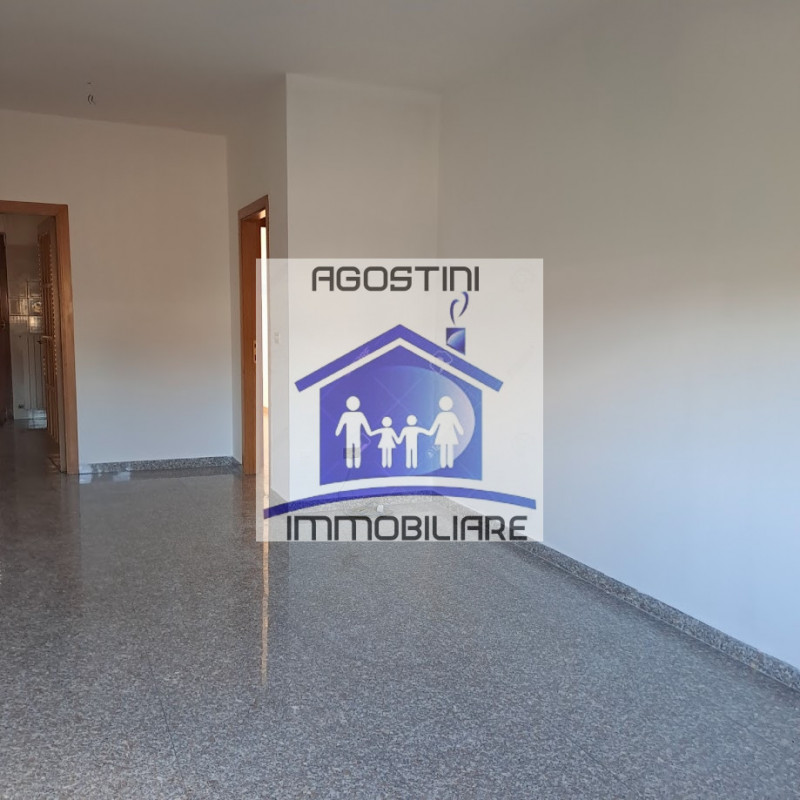 Immagine 9 di Appartamento in vendita  a Ascoli Piceno