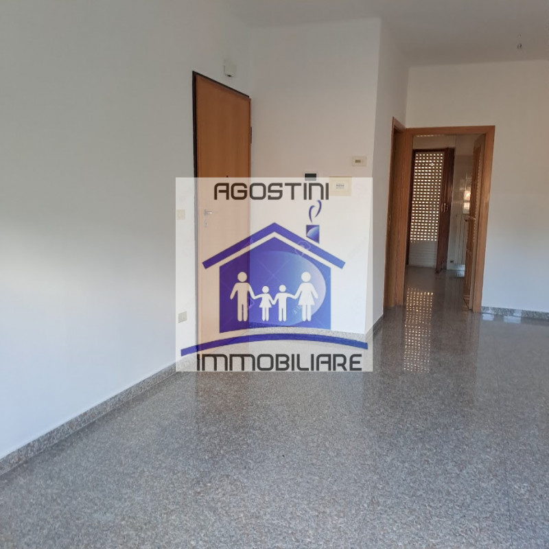 Immagine 10 di Appartamento in vendita  a Ascoli Piceno