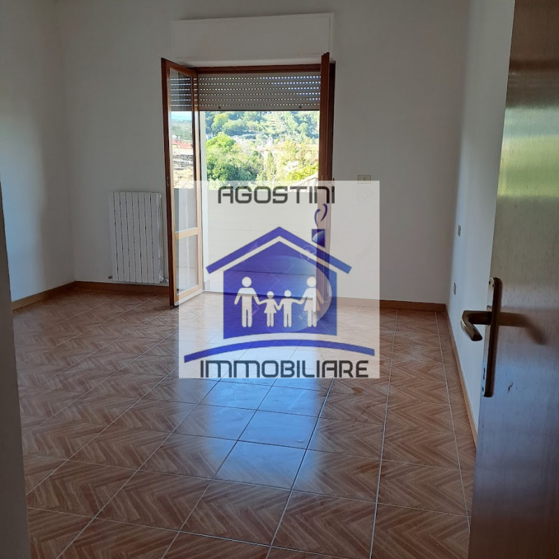 Immagine 20 di Appartamento in vendita  a Ascoli Piceno