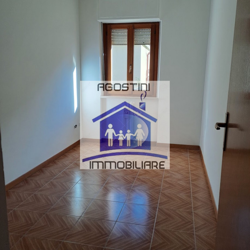 Immagine 21 di Appartamento in vendita  a Ascoli Piceno