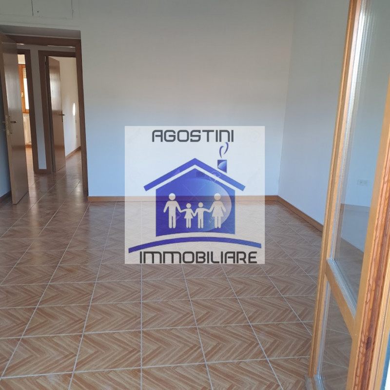 Immagine 26 di Appartamento in vendita  a Ascoli Piceno