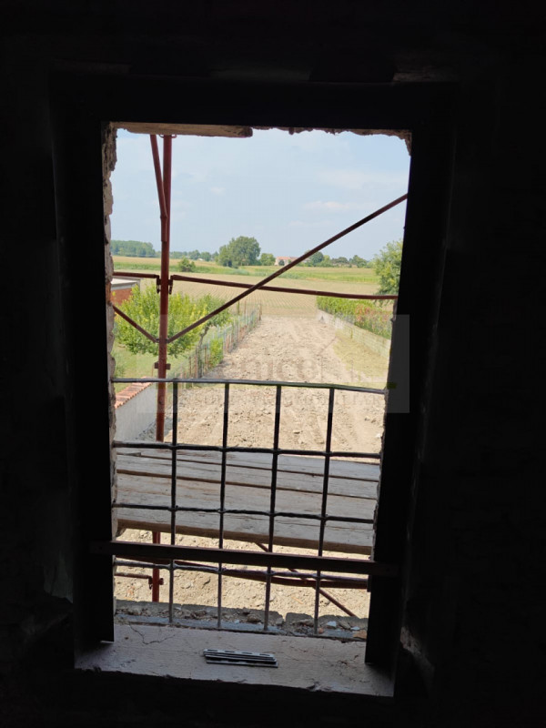 Immagine 8 di Rustico / casale in vendita  in strada villa a Castel Goffredo