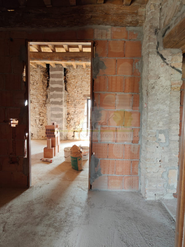 Immagine 15 di Rustico / casale in vendita  in strada villa a Castel Goffredo