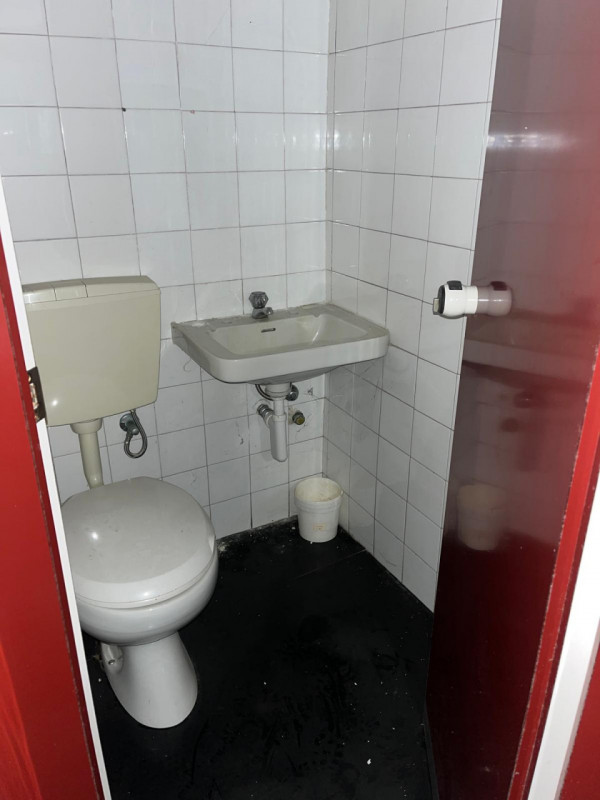 Immagine 9 di Negozio in affitto  in Piazza Vittorio Emanuele 18 a San Benigno Canavese