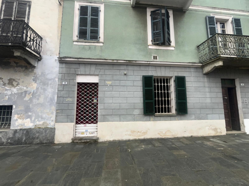 Immagine 13 di Negozio in affitto  in Piazza Vittorio Emanuele 18 a San Benigno Canavese