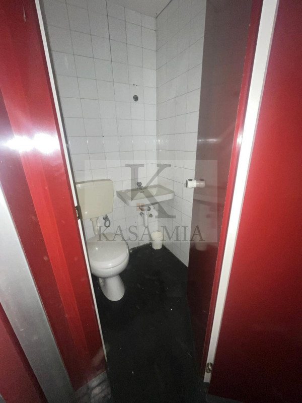 Immagine 39 di Negozio in affitto  in Piazza Vittorio Emanuele 18 a San Benigno Canavese