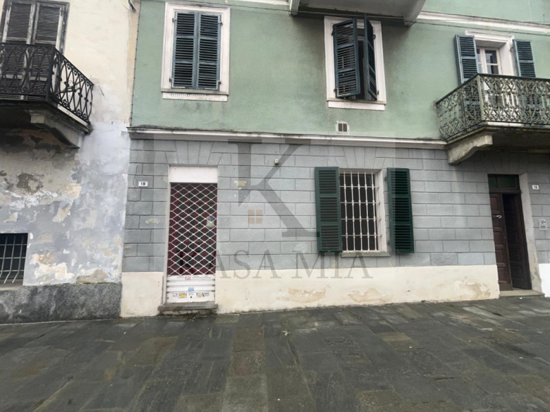 Immagine 42 di Negozio in affitto  in Piazza Vittorio Emanuele 18 a San Benigno Canavese