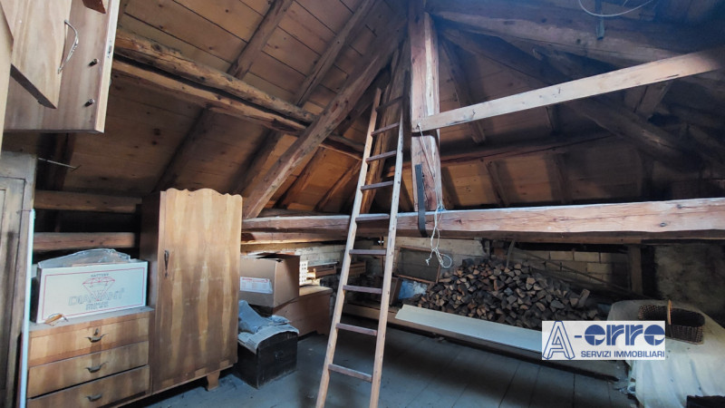 Immagine 15 di Appartamento in vendita  in via Cesare Battisti a Castello Tesino