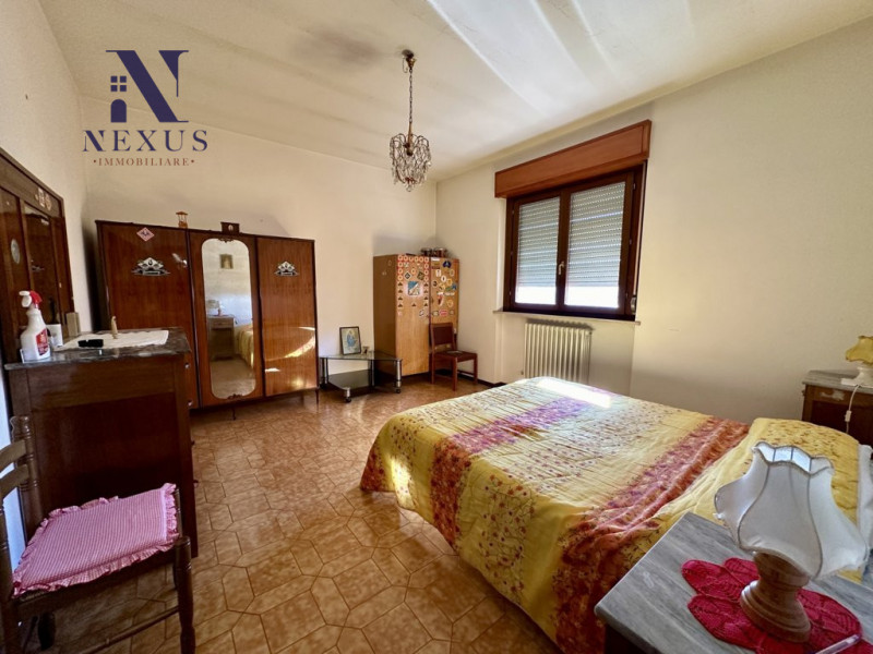 Immagine 16 di Casa bifamiliare in vendita  a Colli Al Metauro