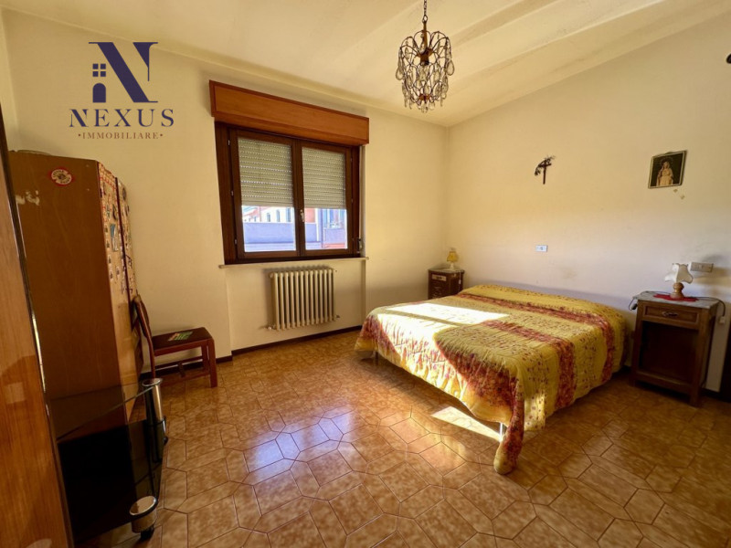 Immagine 17 di Casa bifamiliare in vendita  a Colli Al Metauro