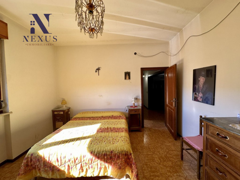 Immagine 18 di Casa bifamiliare in vendita  a Colli Al Metauro