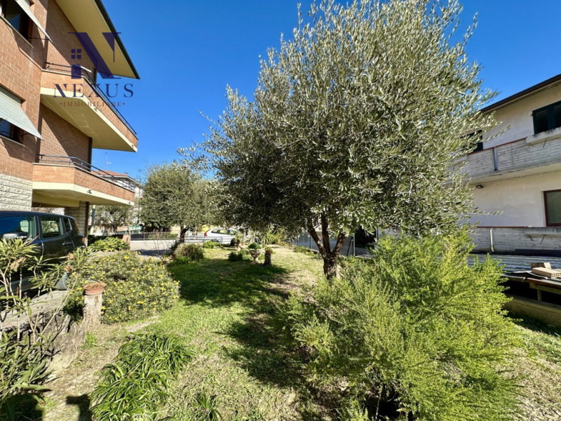 Immagine 34 di Casa bifamiliare in vendita  a Colli Al Metauro