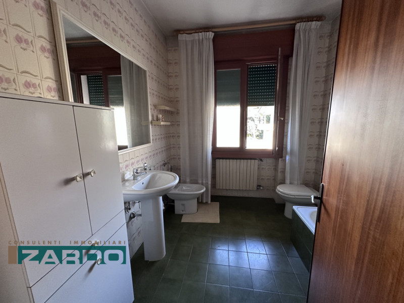 Immagine 5 di Casa bifamiliare in vendita  in via leonardo da vinci a Castelfranco Veneto