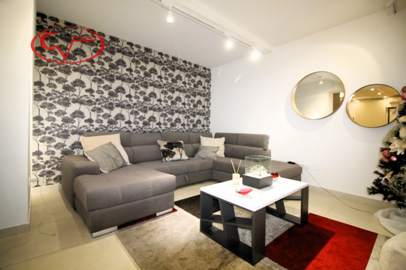 Immagine 13 di Appartamento in vendita  in San Giustino a Loro Ciuffenna