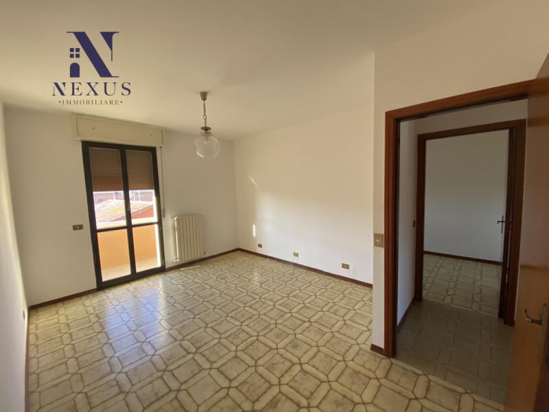 Immagine 12 di Appartamento in vendita  a Mondolfo