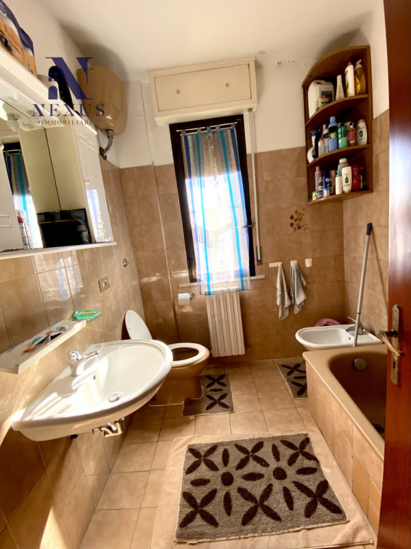 Immagine 15 di Appartamento in vendita  a Mondolfo