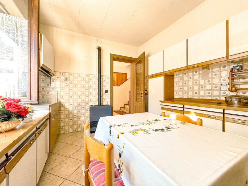 Immagine 8 di Casa indipendente in vendita  in FRAZIONE PLELLO 119 a Borgosesia