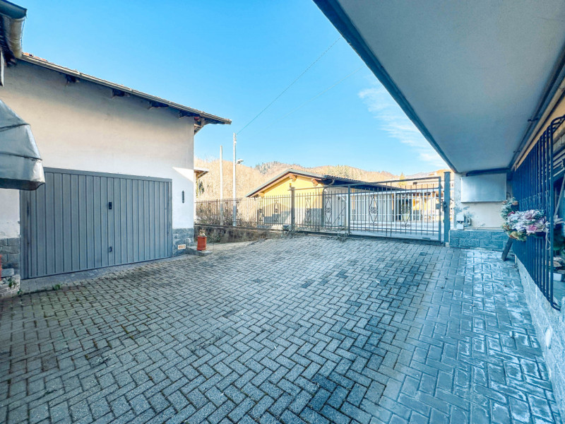 Immagine 25 di Casa indipendente in vendita  in FRAZIONE PLELLO 119 a Borgosesia