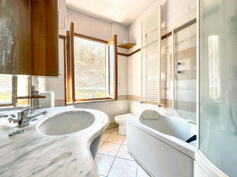 Immagine 27 di Casa indipendente in vendita  in FRAZIONE PLELLO 119 a Borgosesia