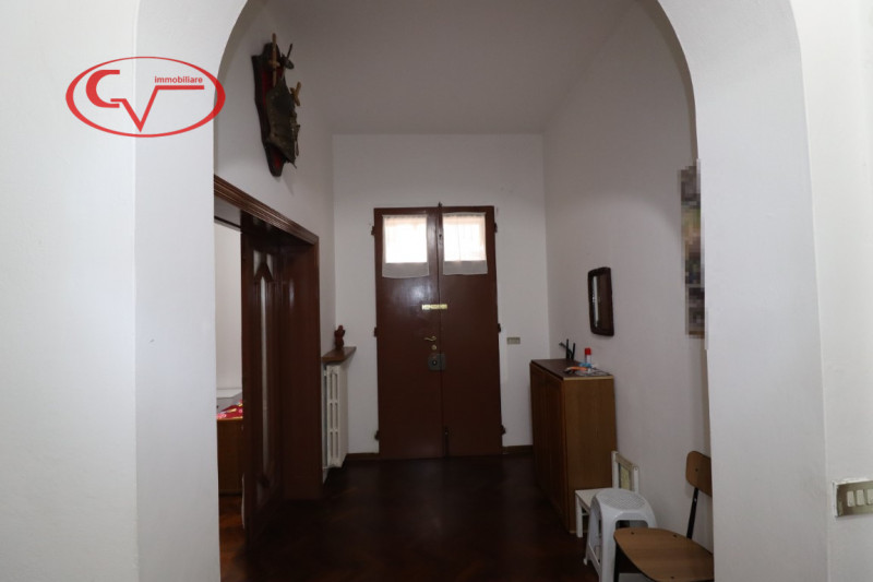 Immagine 5 di Casa bifamiliare in vendita  in via Marconi a Montevarchi