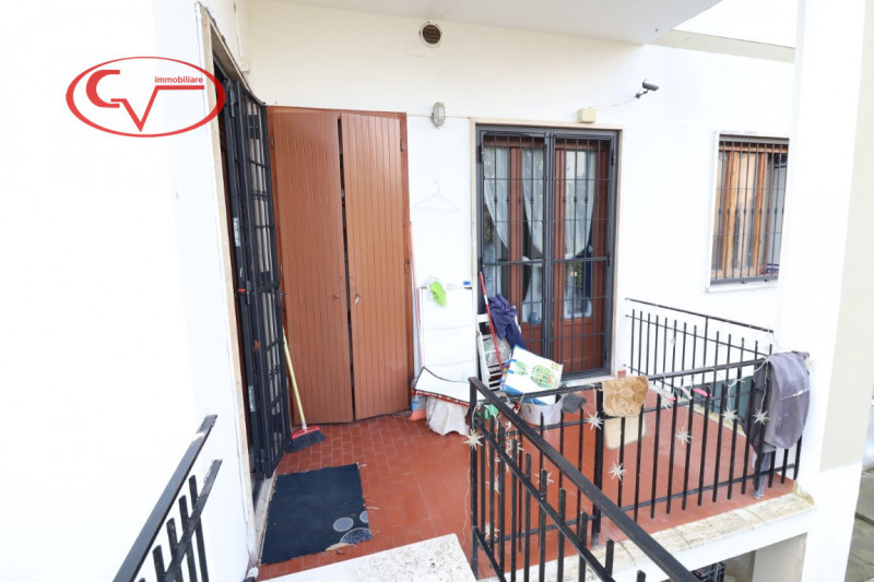 Immagine 8 di Casa bifamiliare in vendita  in via Marconi a Montevarchi