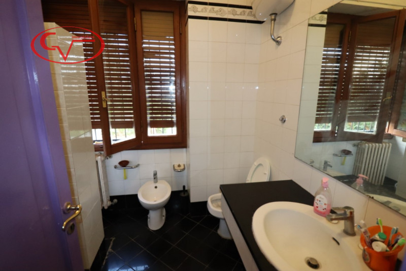 Immagine 20 di Casa bifamiliare in vendita  in via Marconi a Montevarchi